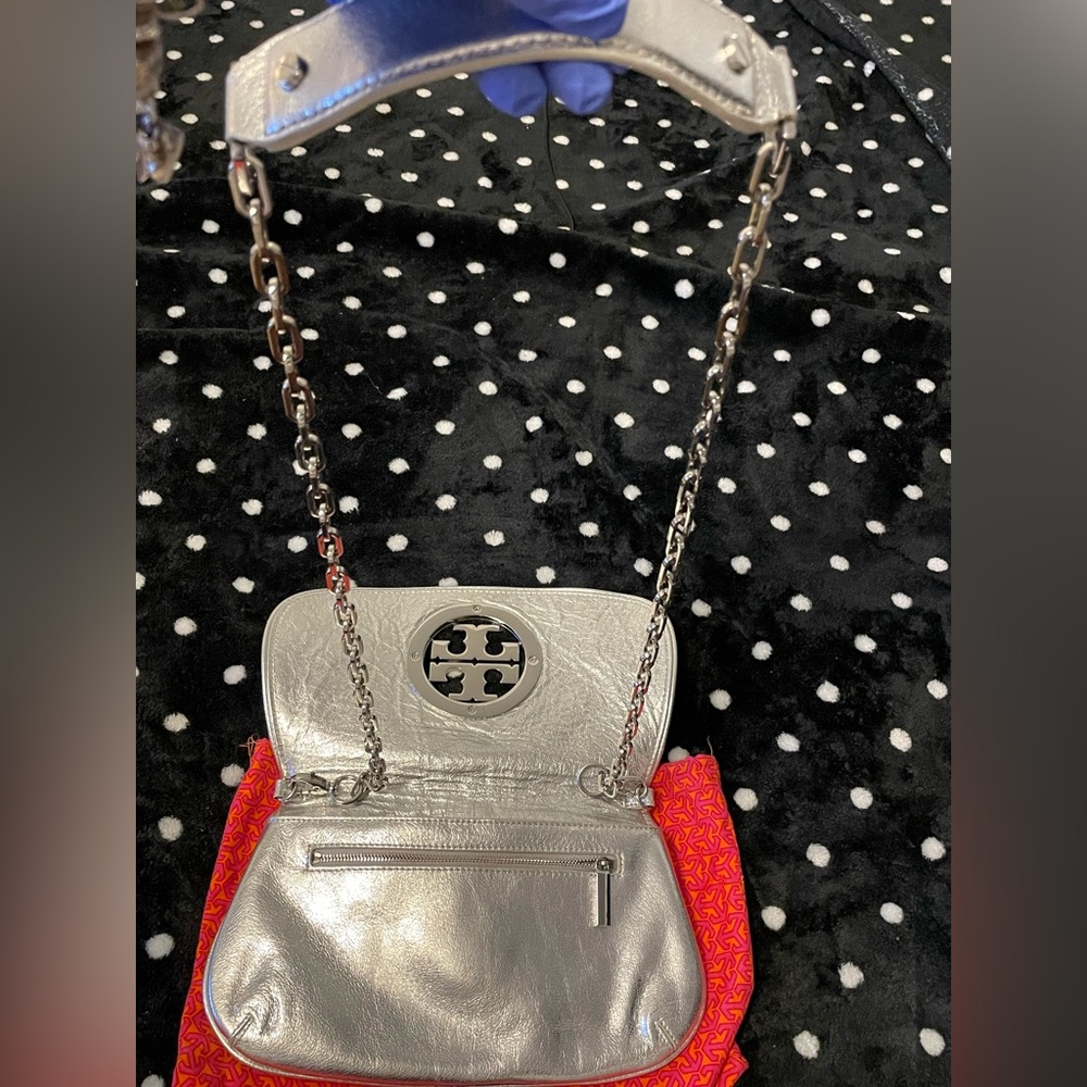 Authentic Tory Burch Silver Over Shoulder/Clutch … - image 3